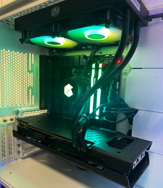 Kraftig PC RX 6800 XT Ryzen 9, 32GB RAM, 2TB SSD, WiFi 
