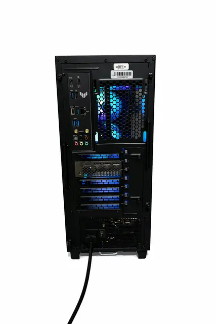 Kraftig PC RTX 4070 i7, 16GB RAM, 2TB SSD, WiFi 