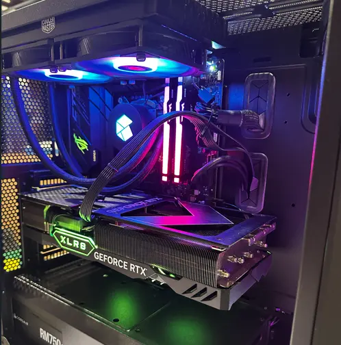 Kraftig PC RTX 4070 Ti i7, 16GB RAM, 2TB SSD, WiFi 