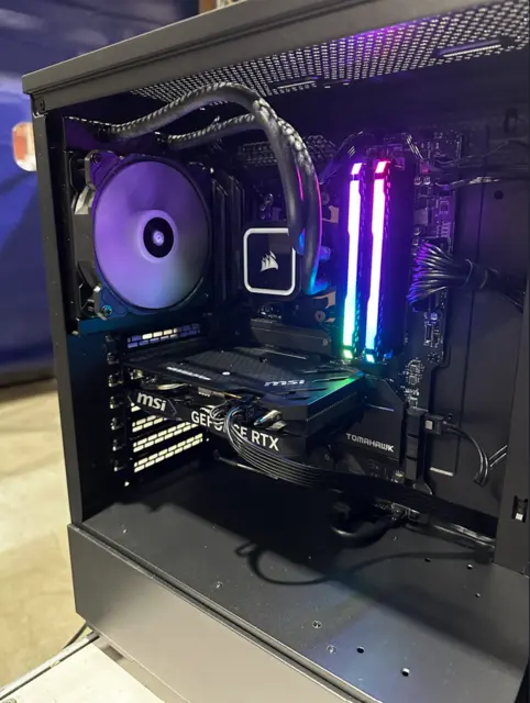 Gaming PC RTX 4060 Ryzen 5, 32GB RAM, 1TB SSD 