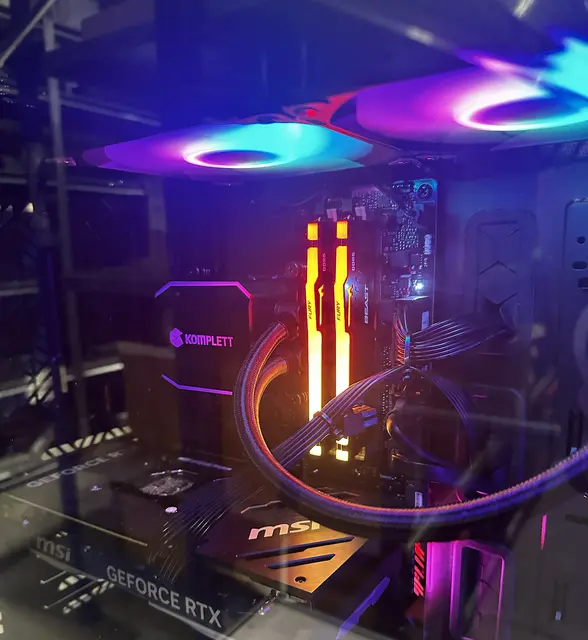 Kraftig PC RTX 4070 i7, 16GB RAM, 2TB SSD, WiFi 