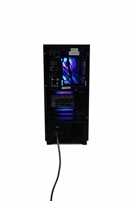 Kraftig PC RTX 4070 Ti i7, 16GB RAM, 2TB SSD 