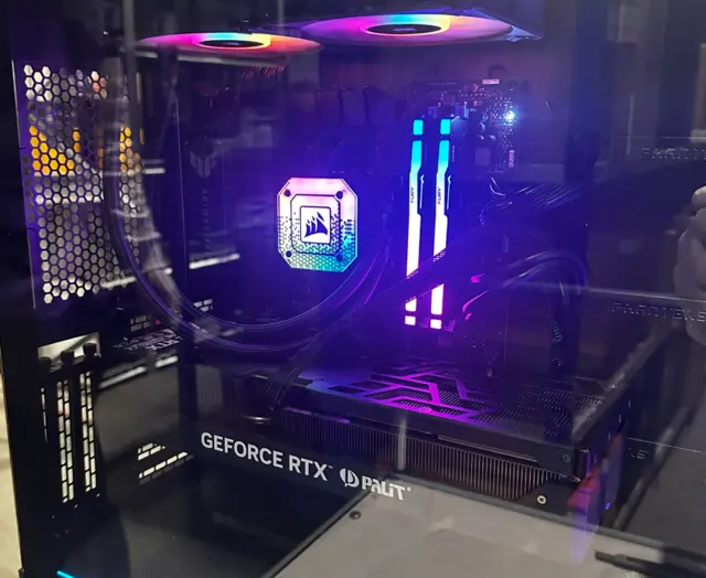 Kraftig PC RTX 4080 Ryzen 9, 32GB RAM, 2TB SSD 