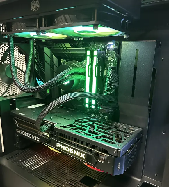 Kraftig PC RTX 4080 i7, 32GB RAM, 2TB SSD, WiFi 