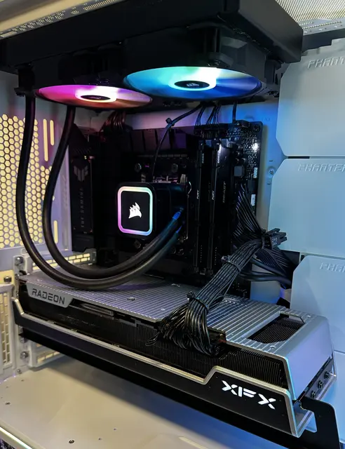Kraftig PC RX 7900XT Ryzen 9, 32GB RAM, 2TB SSD, WiFi 