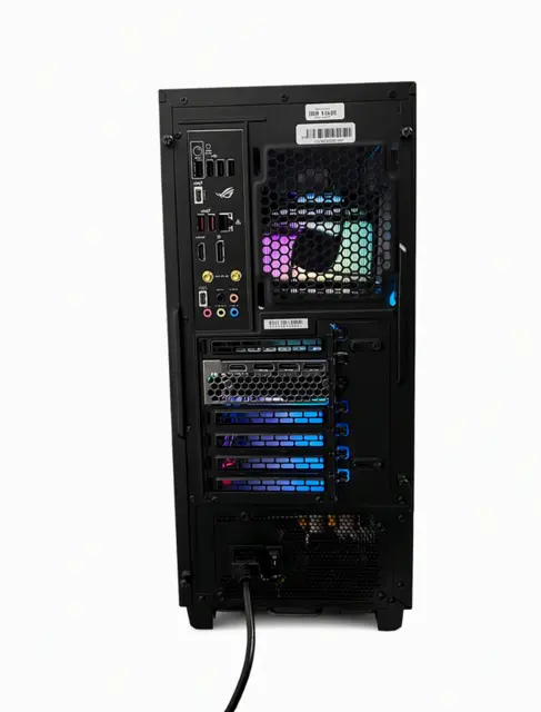Kraftig PC RTX 4070 Ryzen 7, 32GB RAM, 2TB SSD 